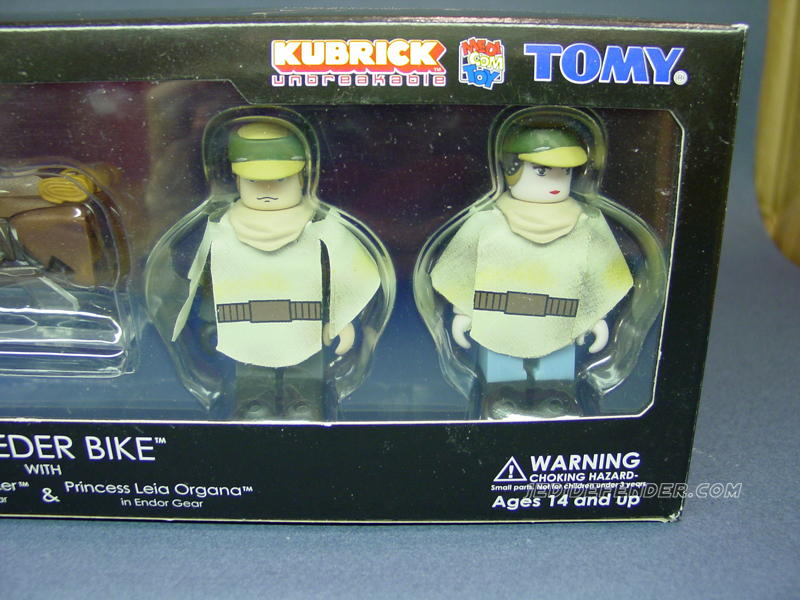 speederboxfigs.jpg