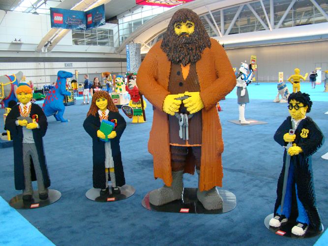 014PittLegoKidfestLifesize_Full.JPG